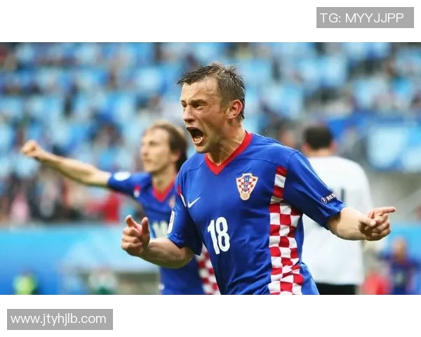 克罗地亚足球昔日巨星回顾 从黄金一代到世界舞台的辉煌历程